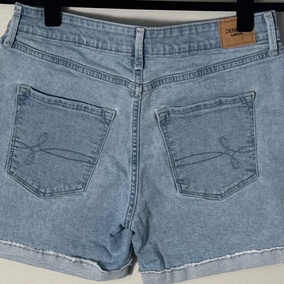 Denizen Levi's Womens Mid Rise Light Wash Jean Shorts Size 6/28 - Picture 8 of 9